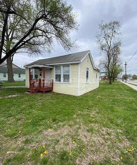 1693 Market St — Photo 30