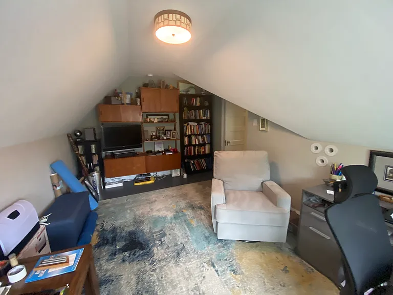 43 Woodale Ave — Photo 19