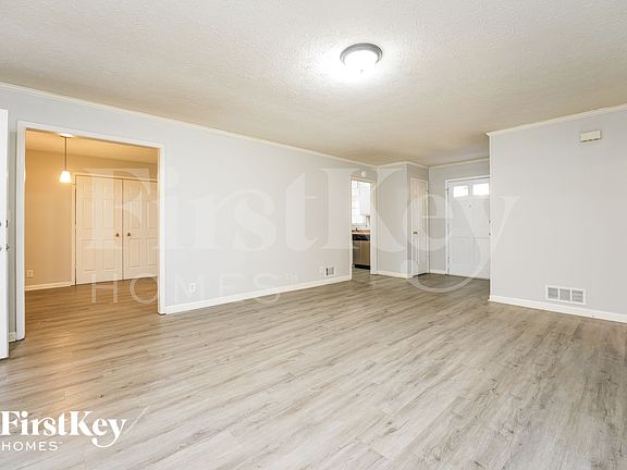 4th image of 4005 Huddersfield Dr