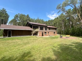 1131 Broken Arrow Rd, Hudson, WI 54016