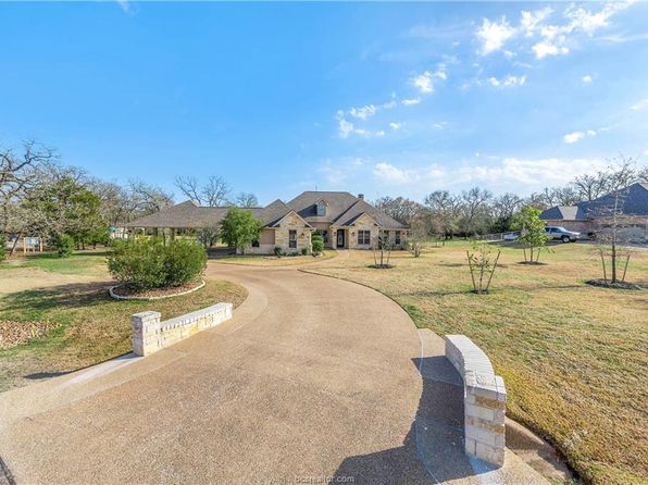 Country Setting College Station Real Estate 3 Homes For Sale Zillow