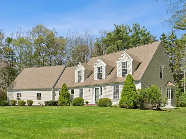 30 Fairfield Drive, Kennebunk, ME 04043