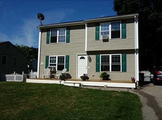 14 Spice Bush Trl, Narragansett, RI 02882