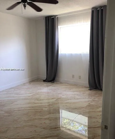 1715 Wiley St #5 — Photo 6