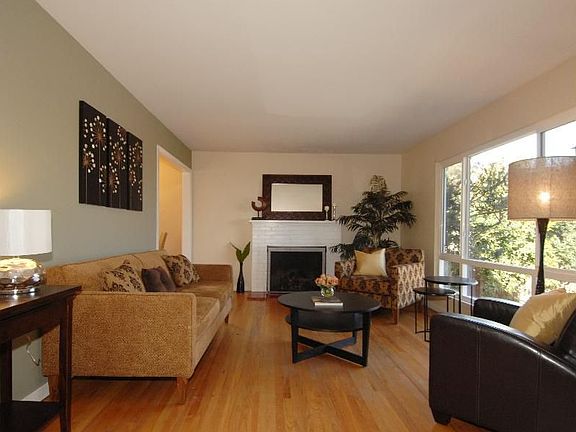 5th image of 46 Vine St