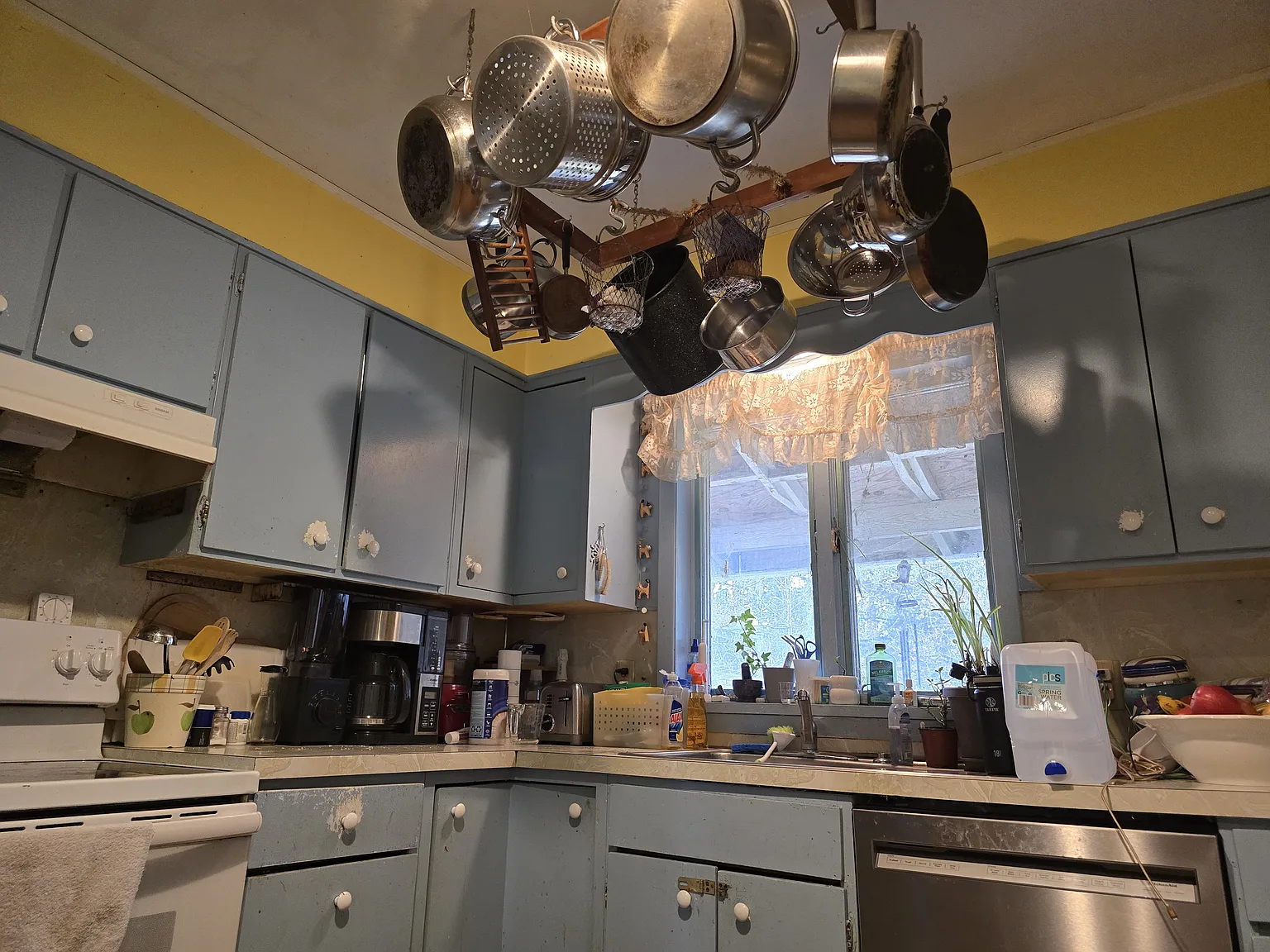 2 bed, 1.5 bath, 1400 sqft, $1,500 — Photo 1