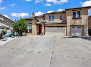 1165 Walnut Creek Dr, Newman, CA 95360