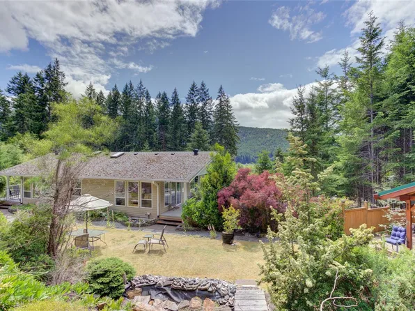 9857 Youbou Rd, Cowichan Valley, BC V0R 3E1