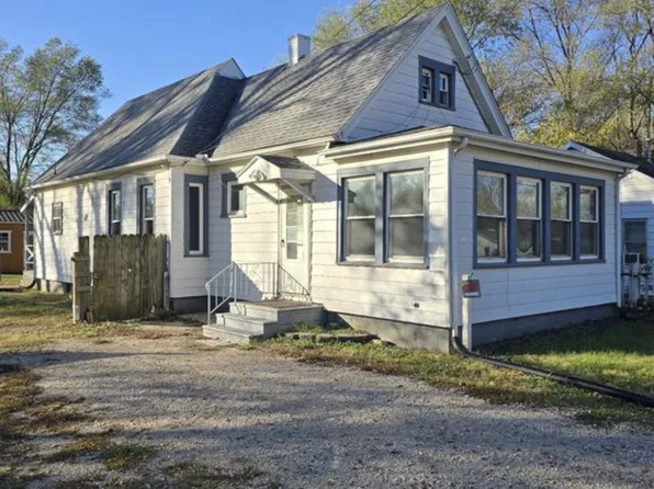 3210 W Augustana St, Peoria, IL 61605