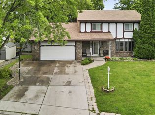 6304 Edgemont Blvd N, Minneapolis, MN 55428