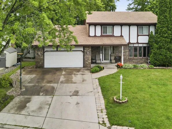 6304 Edgemont Blvd N, Minneapolis, MN 55428