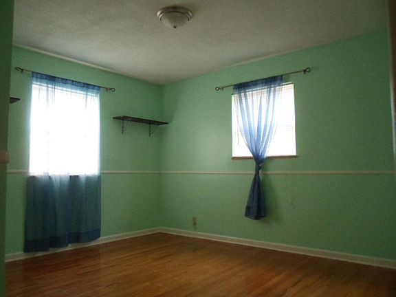 5th image of 4317 NE Foley Dr