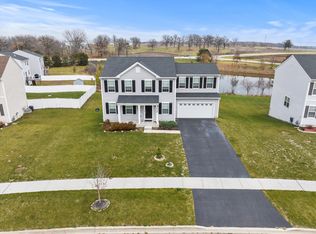 2122 Whitekirk Ln, Yorkville, IL 60560