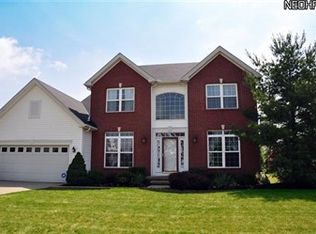 459 Waterside Dr, Avon Lake, OH 44012