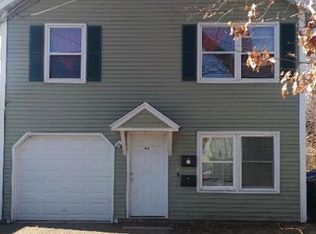 40 Montgomery St, Springfield, MA 01151