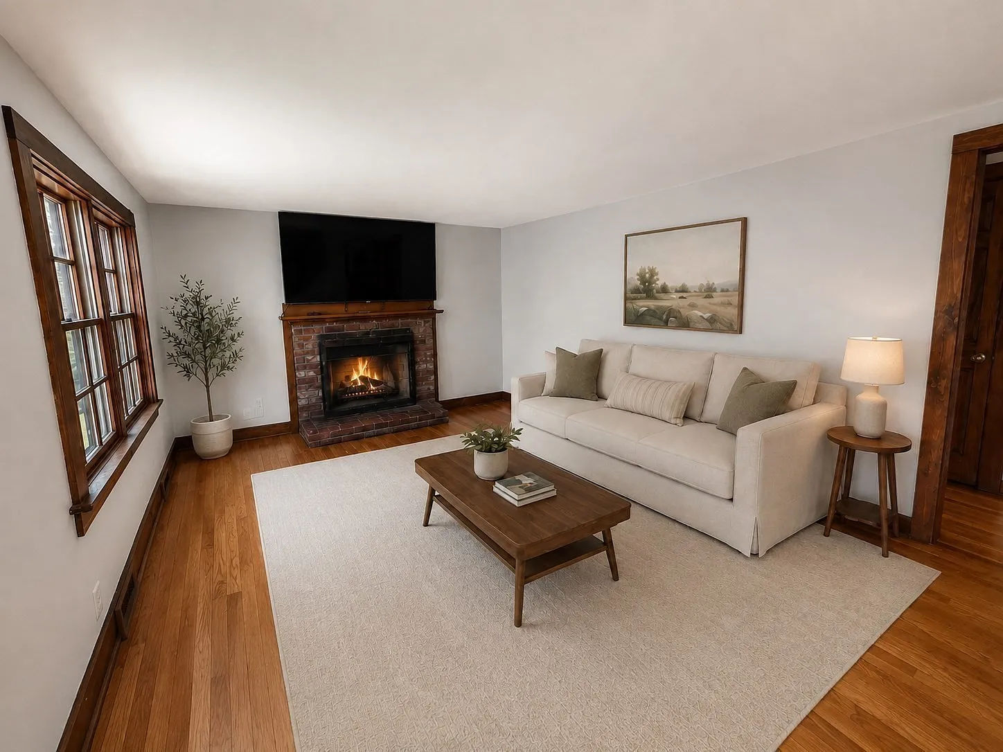 3 bed, 1866 sqft, $3,500 — Photo 2