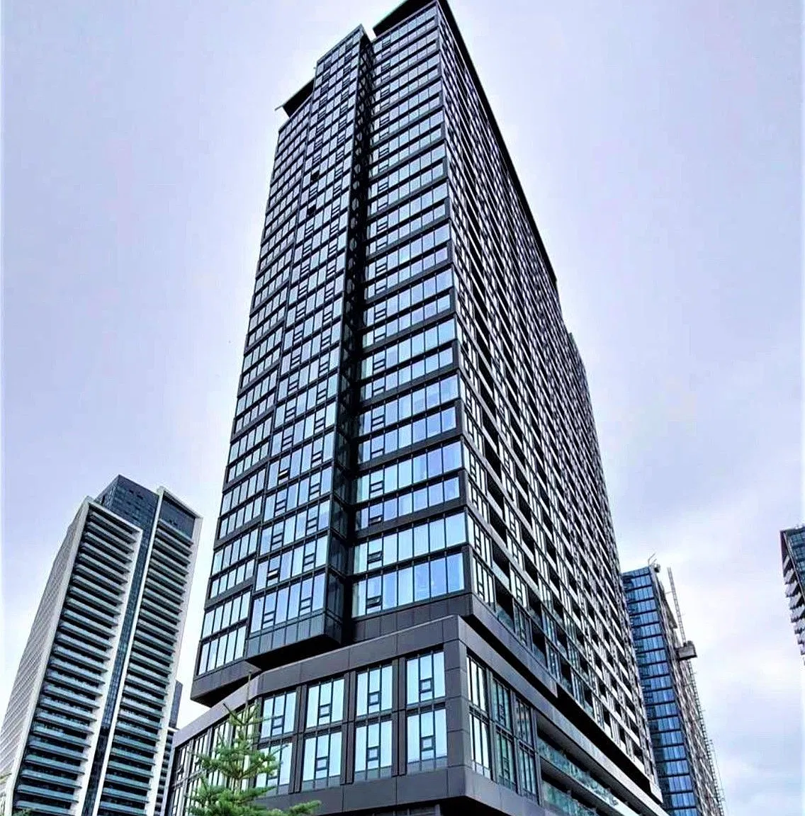 3 bed, $3,200 — Photo 2