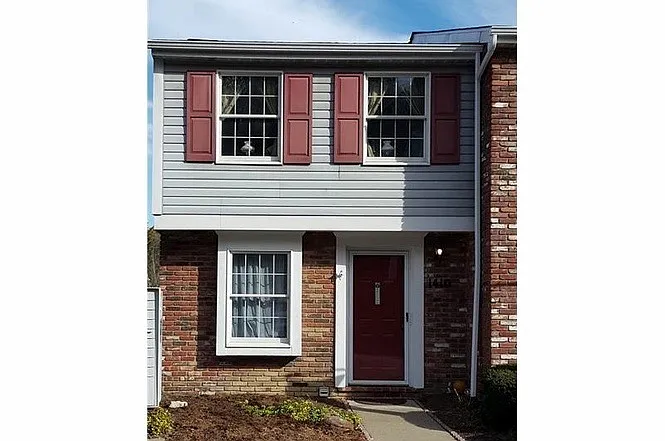 1410 Timberidge Dr photo 1
