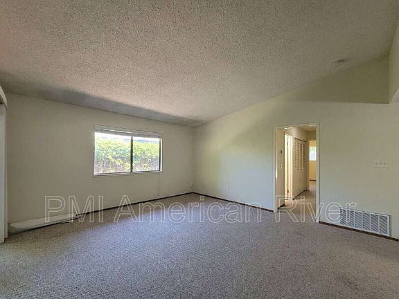 4th image of 3030 Olive Glen Ct