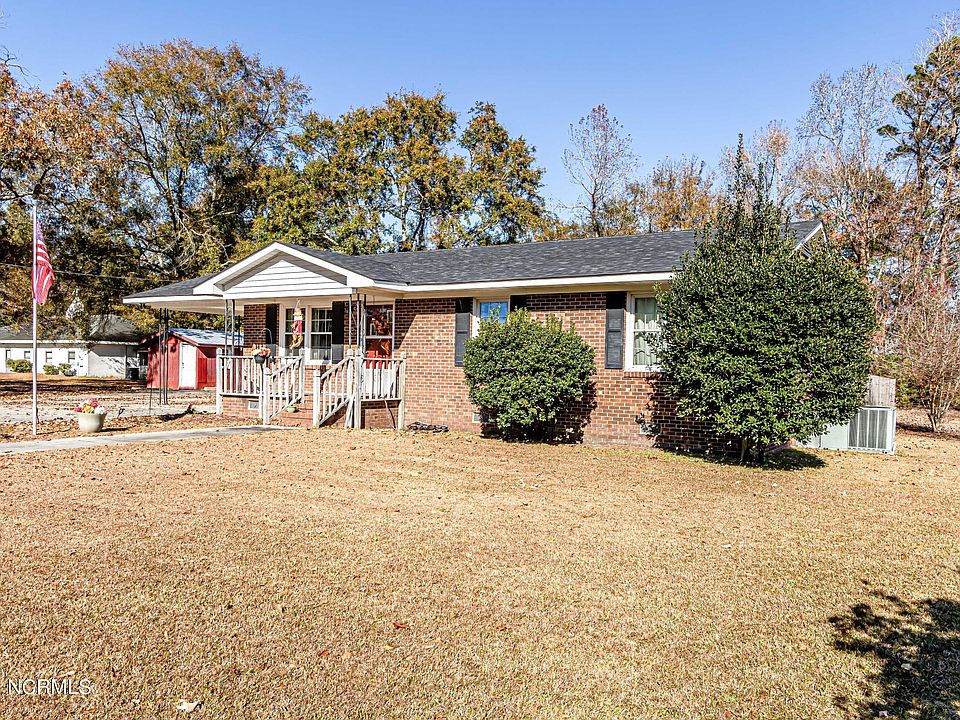 6926 White Oak River Road, Maysville, NC 28555 Zillow