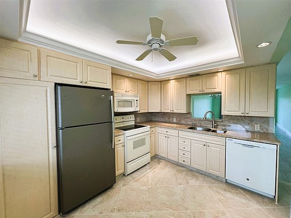 4th image of 2501 Antigua Terrace #G-4