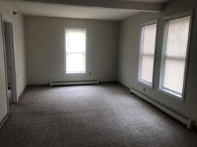 38 Joliette St, Manchester, NH