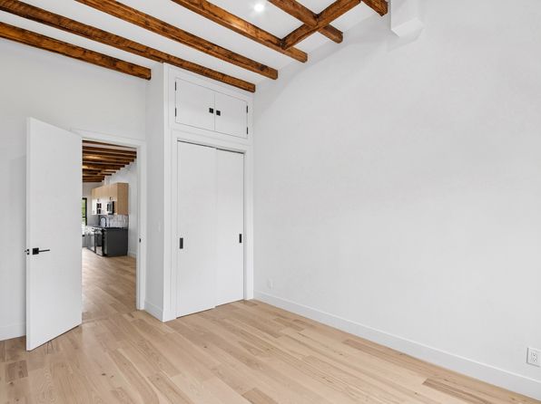 183 Green St FL 1