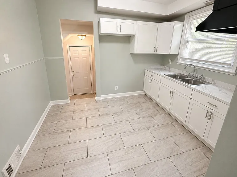 13693 Edmore Dr — Photo 7