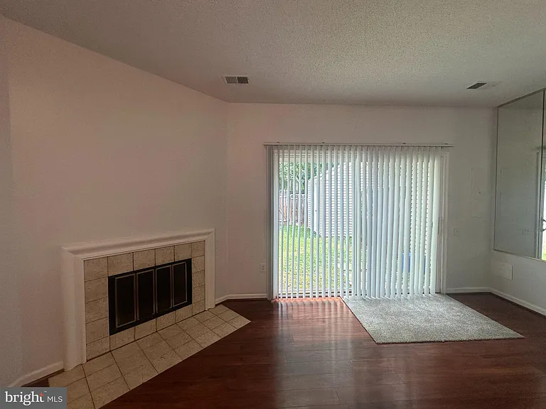 7223 Parsons Ct — Photo 9