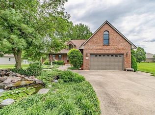 1912 S 14th St, Pekin, IL 61554