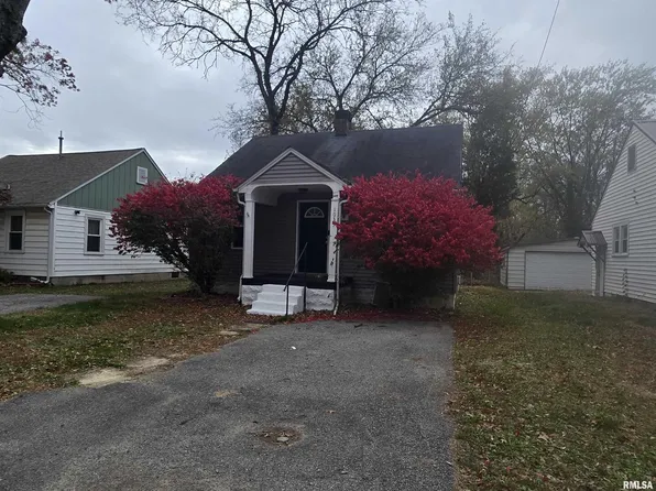 1033 S 17th St, Mount Vernon, IL 62864