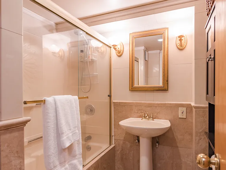 2348 Alki Ave SW #302 — Photo 11