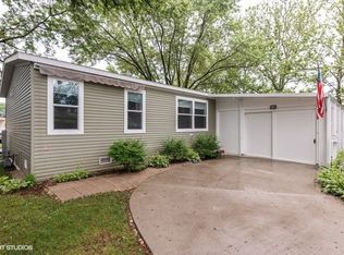 231 Tollview Rd, Elgin, IL 60123