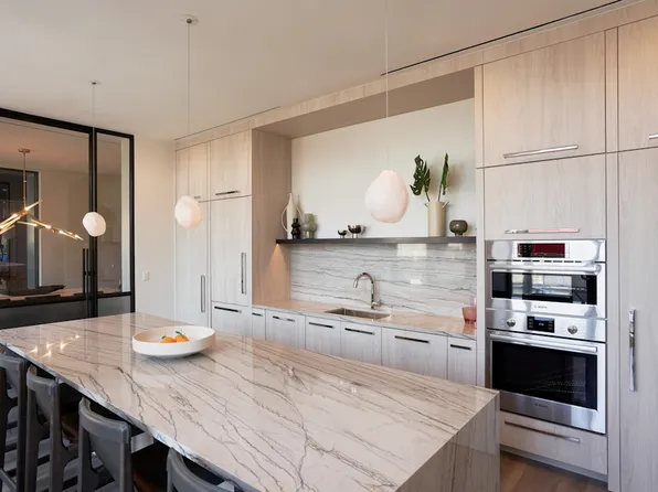 271 West 47th Street image 12 of 18