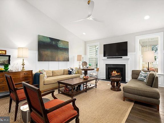 4th image of 41272 Gloucester Dr