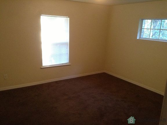 2nd image of 4710 SE 6th Ave