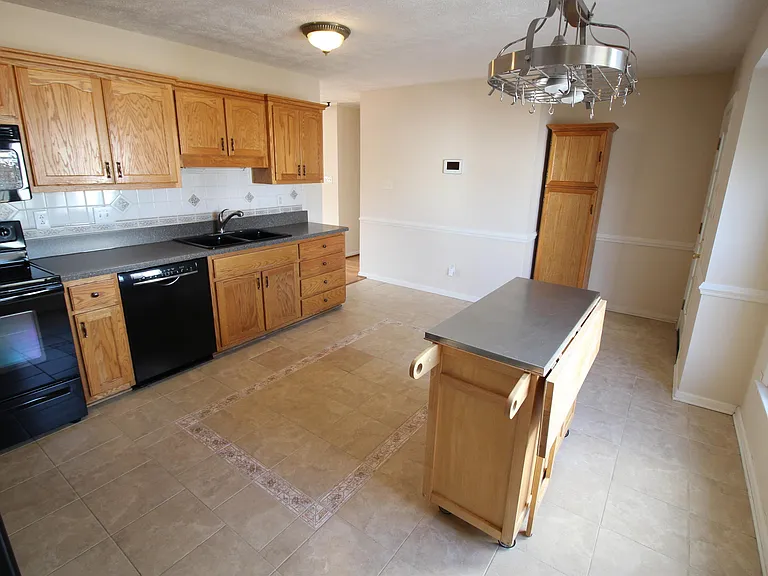 7138 Summerlin Dr — Photo 16