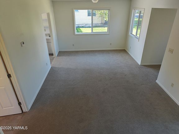 4th image of 1115 S 17th Ave