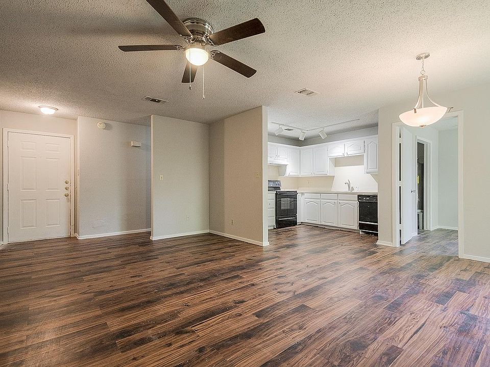 1st image of 242C W McFarland St #242C