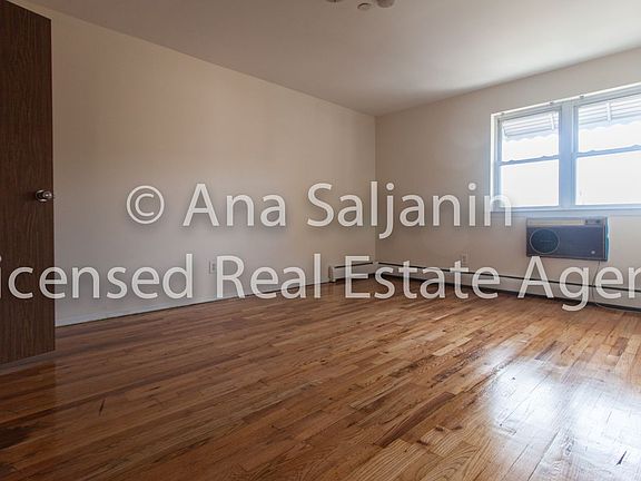 5th image of 3074 43rd St #2