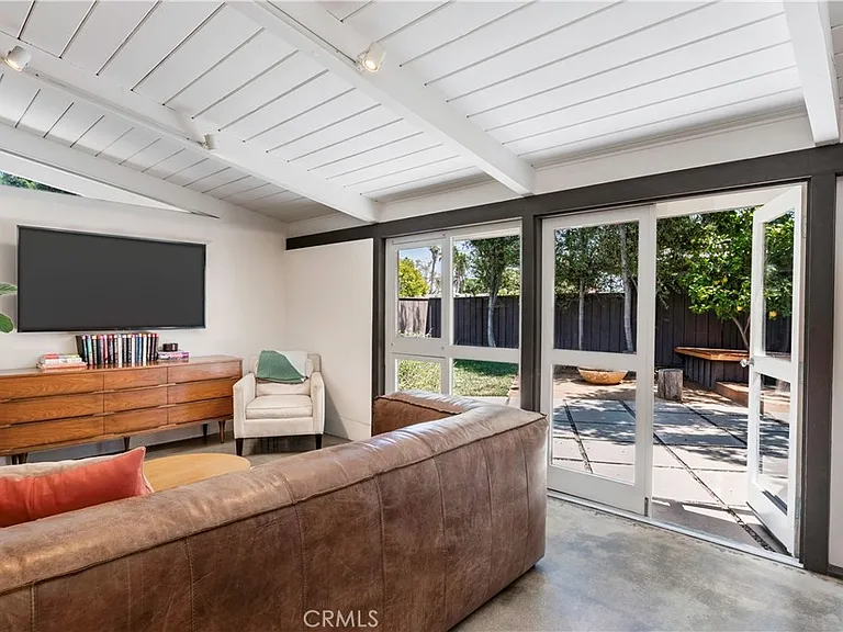 3257 Karen Ave — Photo 15
