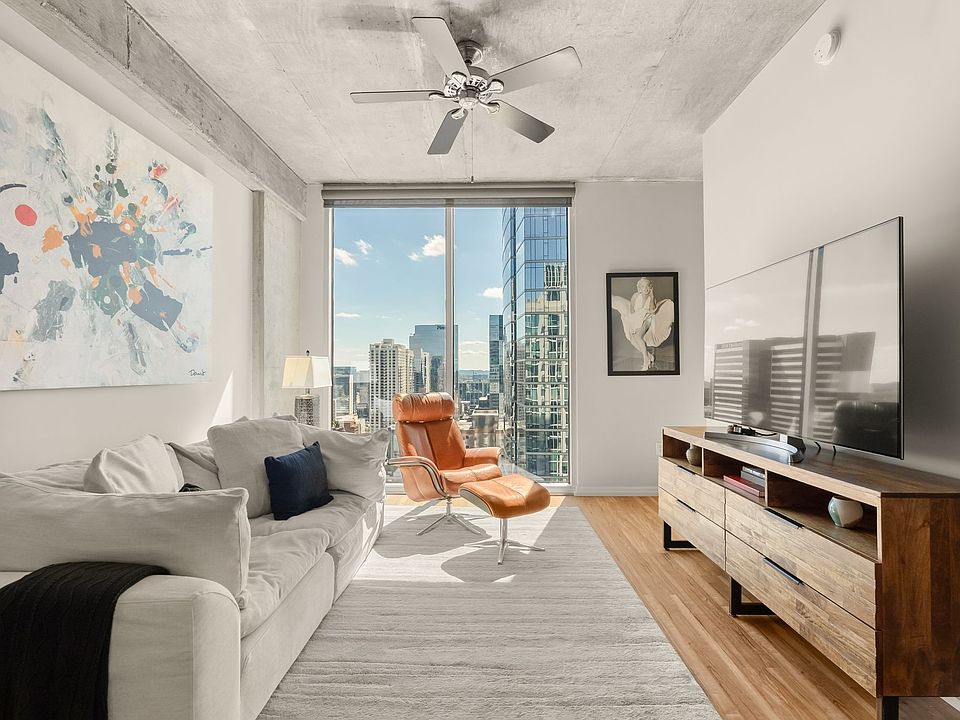 1st image of 415 Church St APT 2608