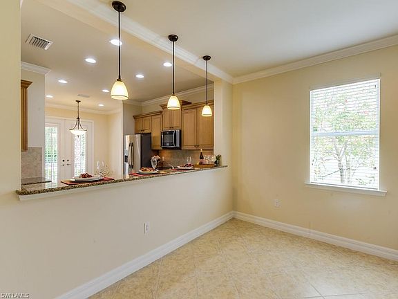 5th image of 5906 Plymouth Pl