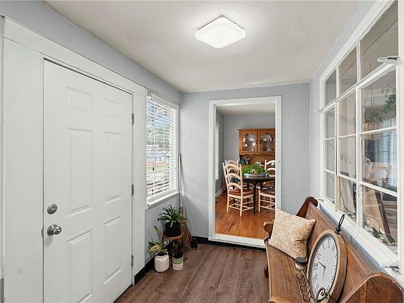 3rd image of 5056 NE Marvin Rd