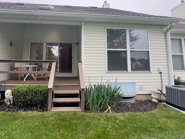 703 Constance Ln — Photo 16