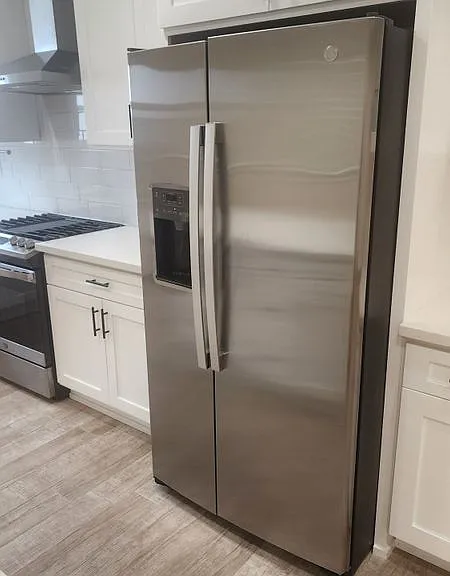 6069 Comey Ave — Photo 3