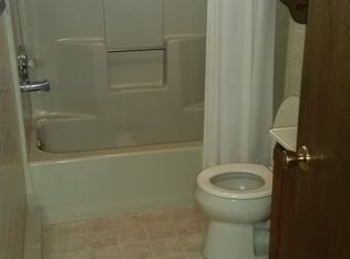 5 Solar Dr, New Providence, PA 17560