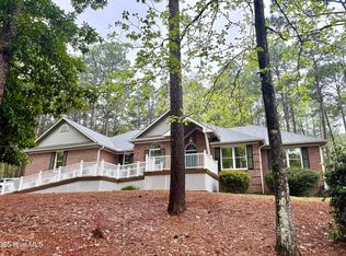 650 N Bethesda Rd, Southern Pines, NC 28387