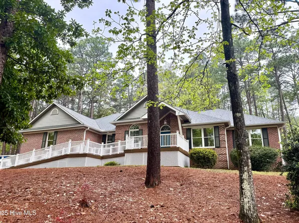 650 N Bethesda Road, Southern Pines, NC 28387
