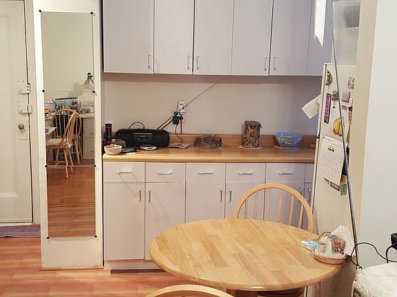 3rd image of 2439 38th St #9D